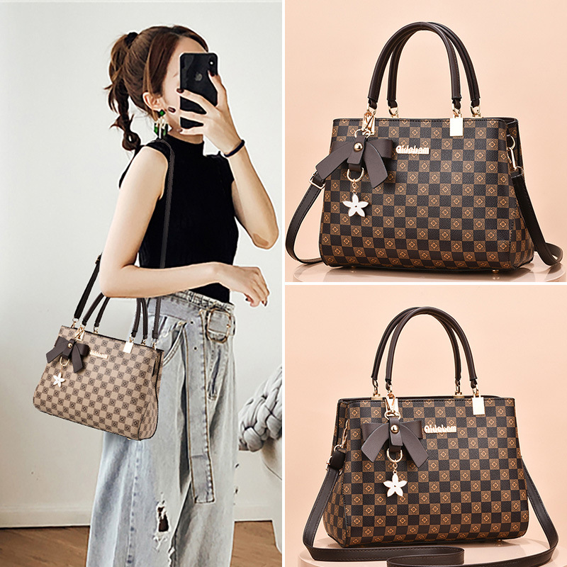 High-end sense bag 2023 new printed handbag large capacity Women's bag small retro women's large bag wholesale