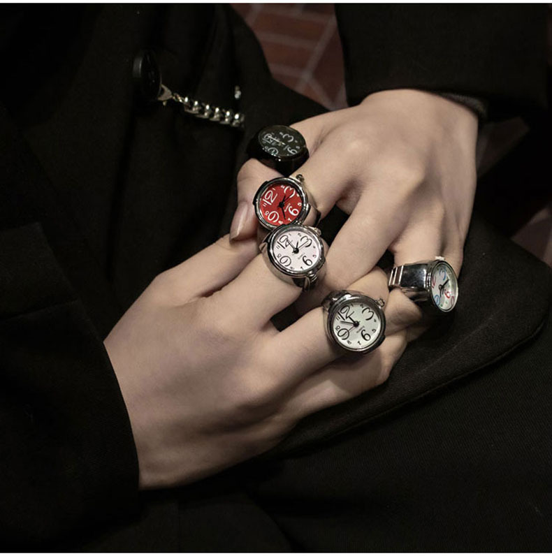 Personalized men's and women's finger watch hot sale couple ring watch korean fashion wholesale alloy silver shell factory direct batch