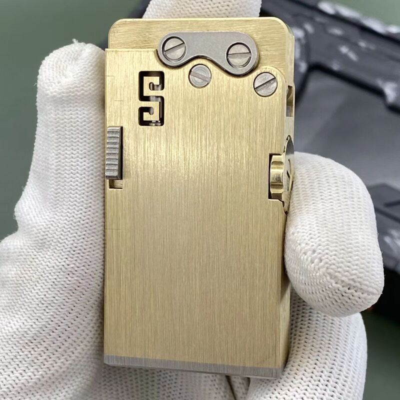ナッソー機械戦甲龍蛇灯油ライター一ボタン発射点火砥石防風ライター卸売り代行|undefined