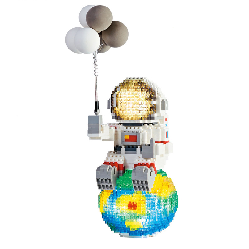 Wholesale generation of tiny particles compatible with Lego toy building blocks astronaut Boys and Girls series spaceman puzzle