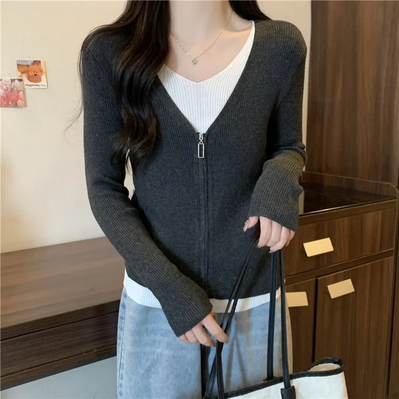2025 Women's Wear Design Sense Inner Cardigan Knitted Sweater Long-sleeved Top Fake Two-piece Contrast Color Sweater Base Shirt Women's Spring