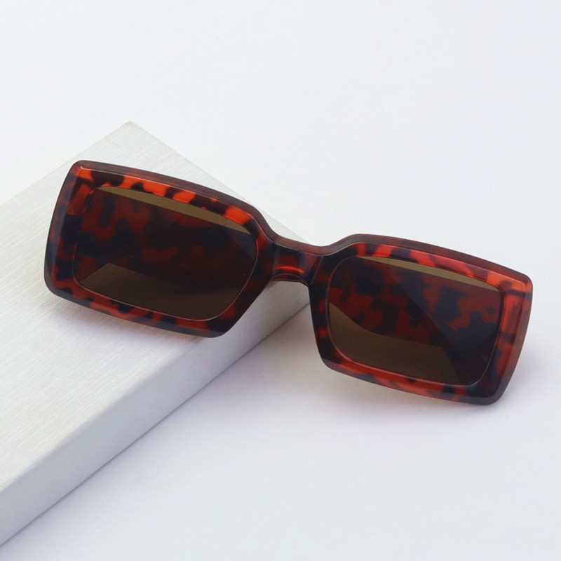 Leopard print tea slices