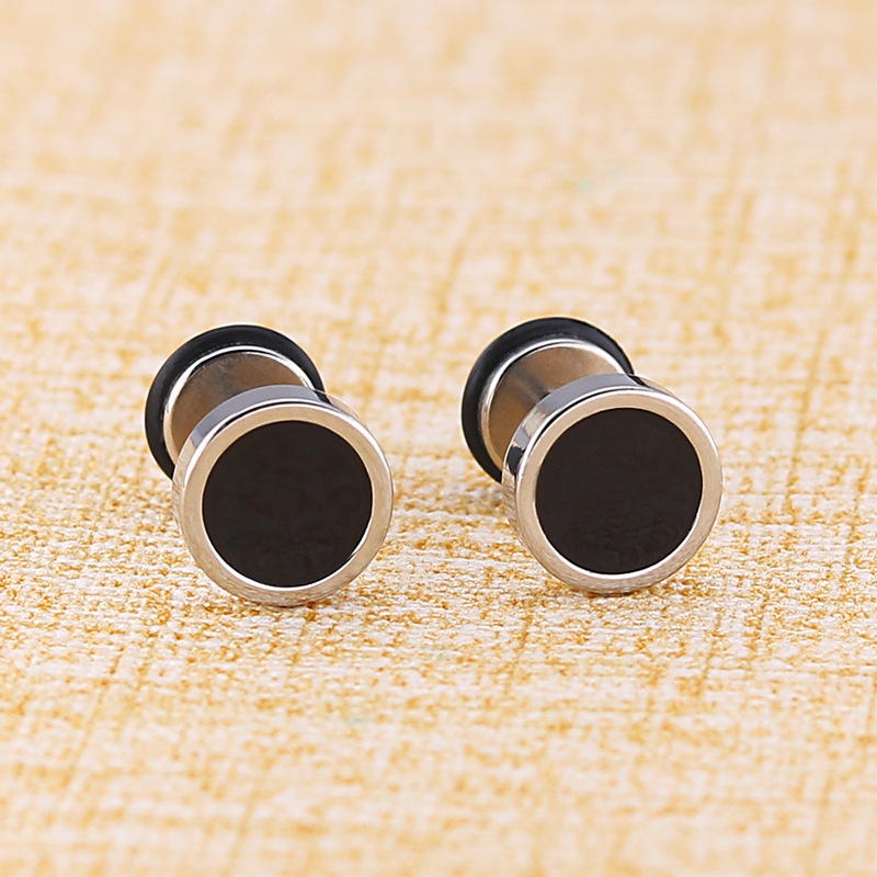 Korean style new titanium steel round black drip earrings stainless steel electroplated round cake punk style earrings earrings