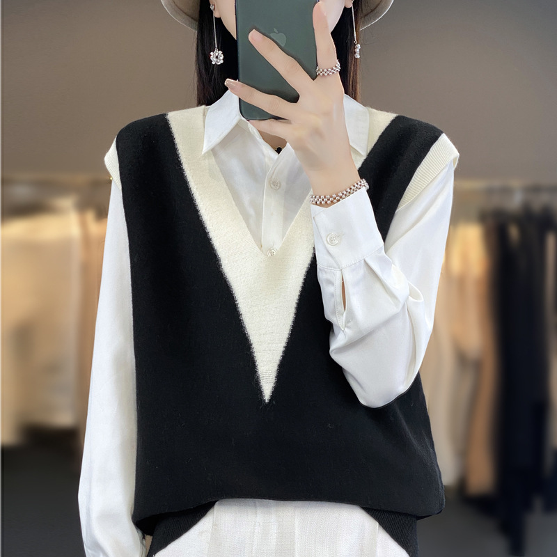 Autumn and winter new women's knitted wool vest pullover vest waistcoat V-neck contrast color loose Korean manufacturers wholesale