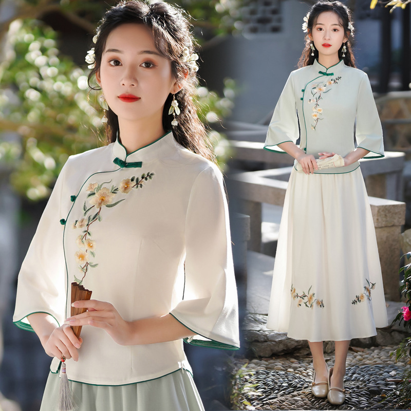 2022 Summer New Ethnic Style Vintage Chinese Style Embroidered Top Slim-fit Buckle All-match Small Fresh Tea Suit for Women