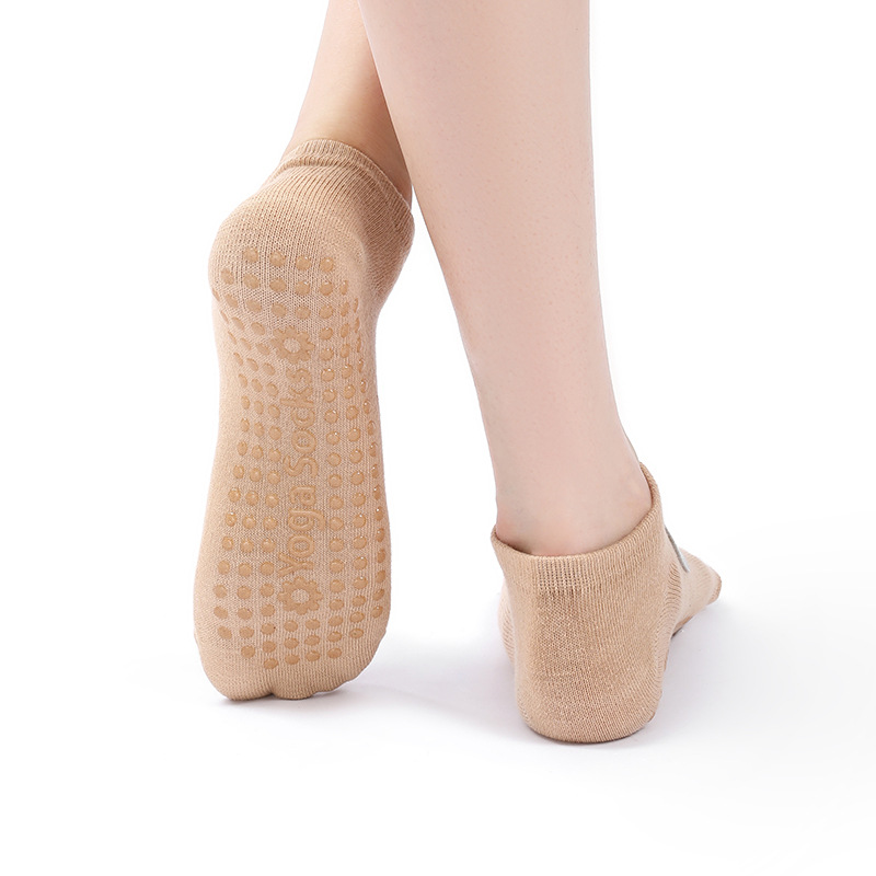 Factory spot professional yoga socks backless Spring and Autumn new non-slip Pilates training short tube floor socks help Generation hair