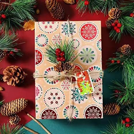 Amazon hot sale pine needle pine cone small bouquet Christmas Christmas tree decoration gift box DIY accessories photo props