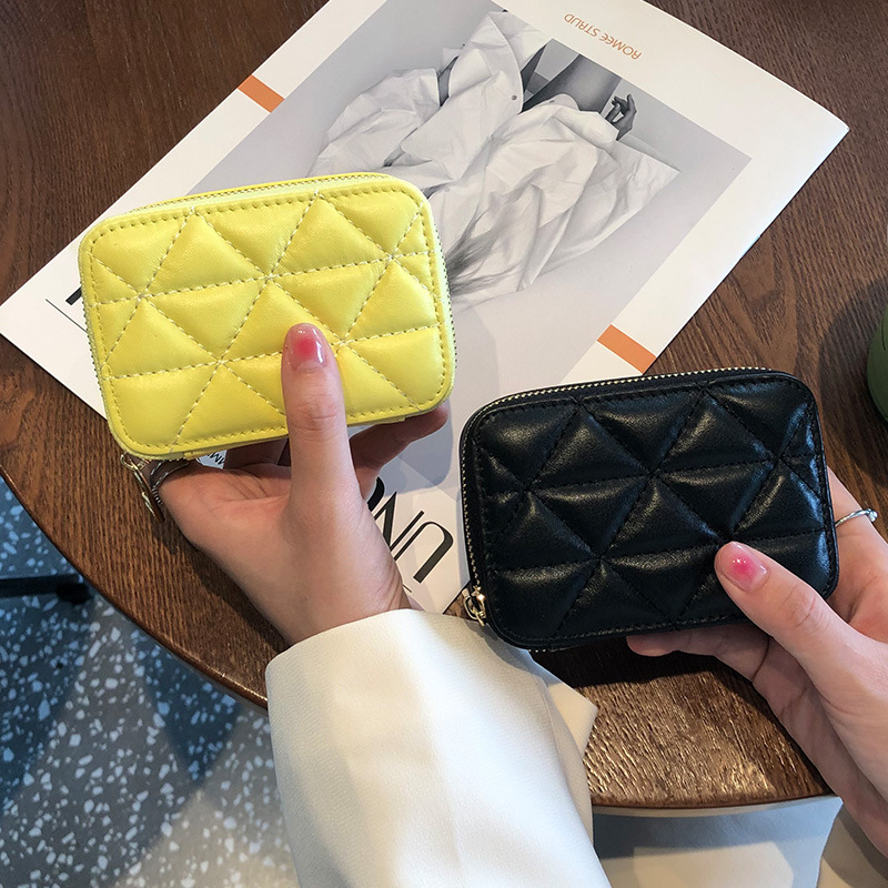Sheepskin genuine leather mouth red envelope 2022 new compact Mini Portable with mirror makeup small bag cosmetic bag