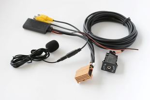 Suitable for Audi Q7 A6 A8 with AV1/AV2 video input + Bluetooth AUX Music + wireless projection screen + MIC