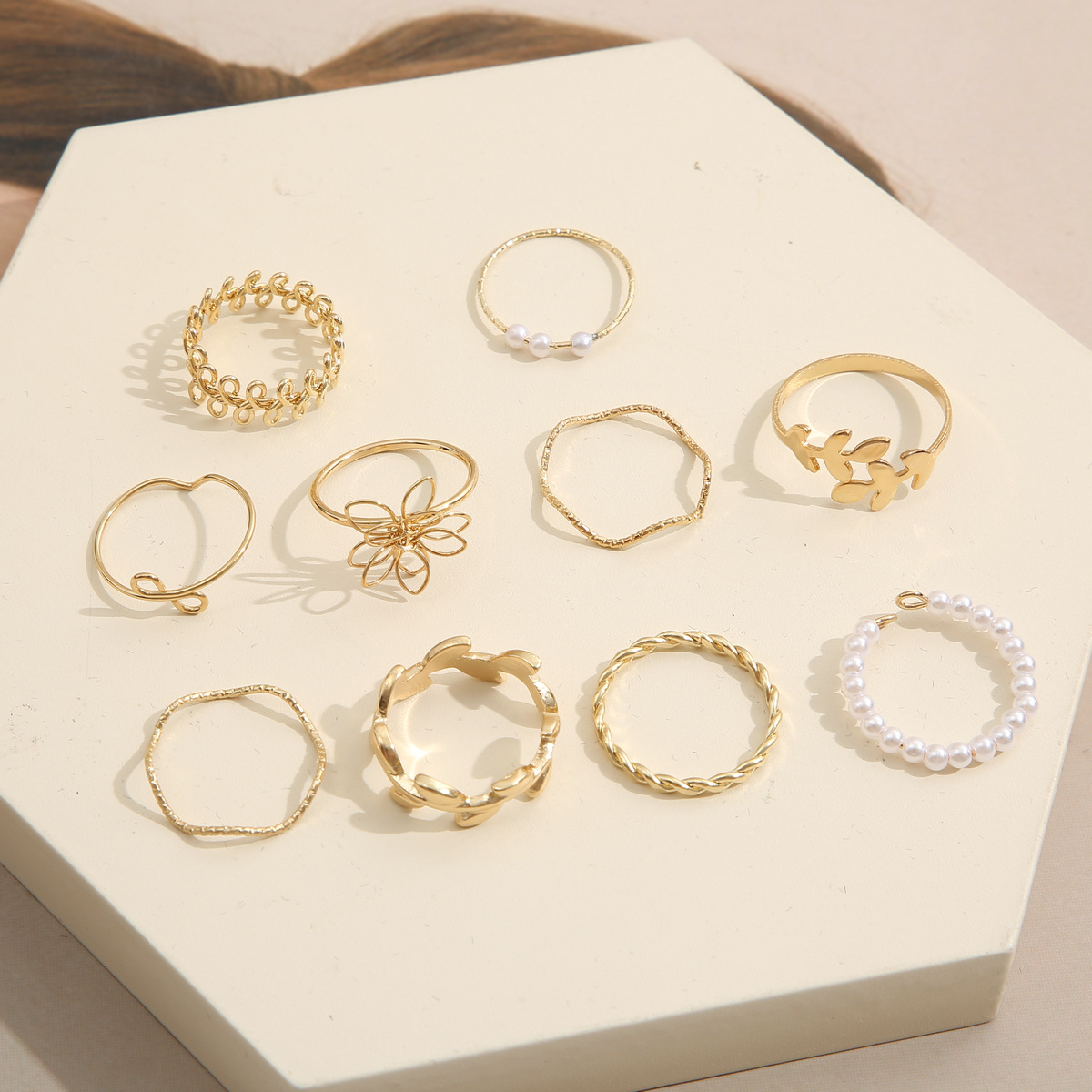 欧美跨境热销树叶戒指女设计感小众简约复古珍珠关节戒指套装10件