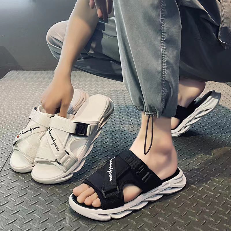 2023 Summer New Beach Slippers Outdoor Sandals Cool Non-slip Breathable Korean Style Men's Outdoor Wear with Thick Sole