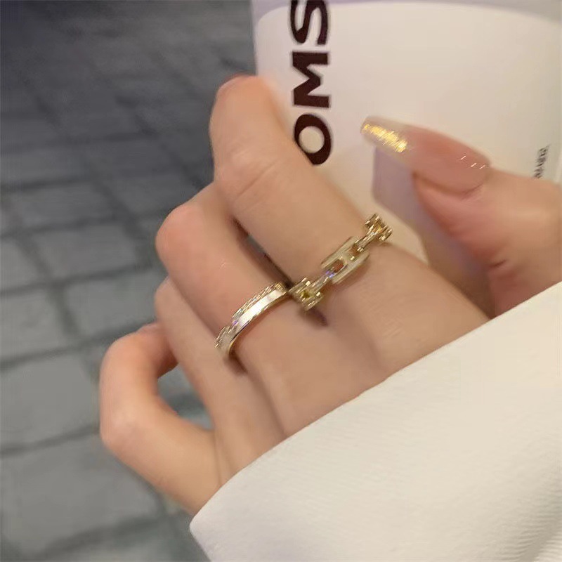 大！輕奢名媛貝殼字母精緻疊戴戒指女ins小眾高級感時尚指環