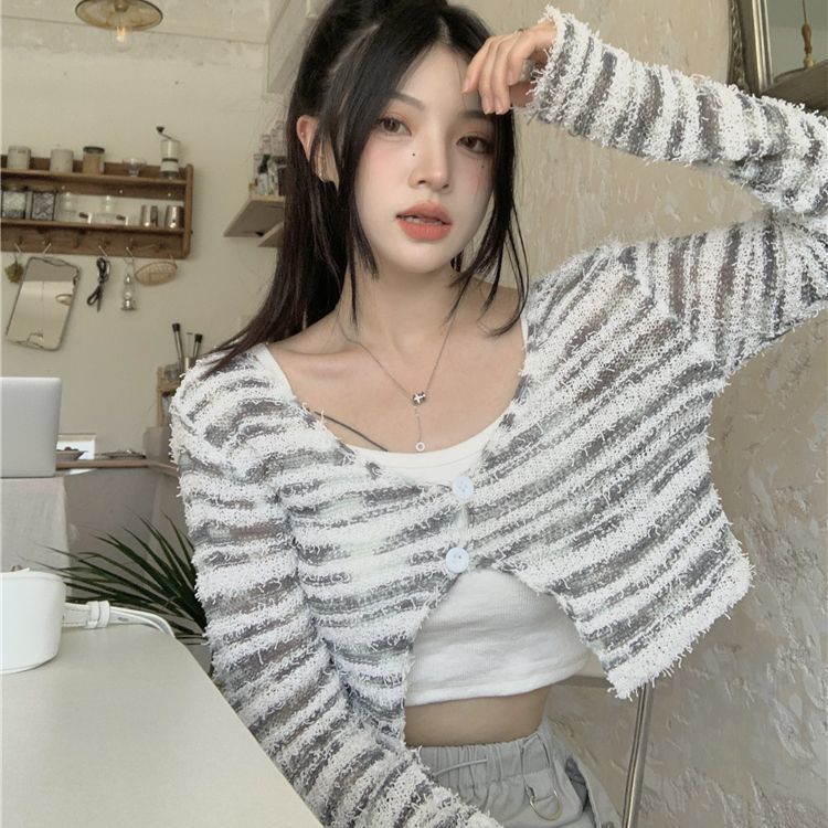 Striped knitted cardigan jacket women's autumn new design thin bottoming shirt with exposed navel short long-sleeved top