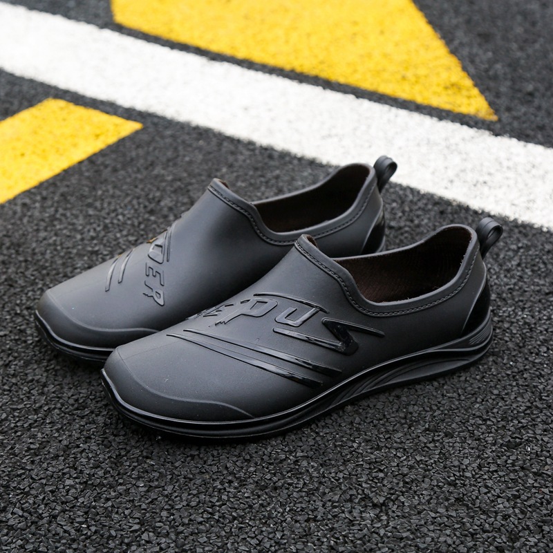 Cross-Border Men's water shoes new flat non-slip fashion rain boots Korean style waterproof warm solid color spring and autumn men's rain boots
