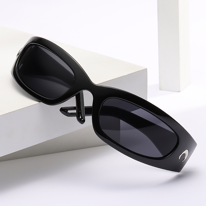 2022 new cross-mirror European and American fashion sunglasses outdoor men and women riding sports sunglasses moon fashion glasses