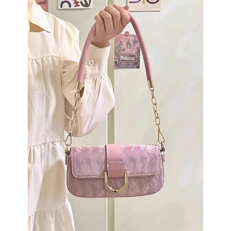 2023 new high texture simple elegant chain small square bag shoulder messenger bag fashion all-match underarm bag for women