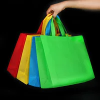 Non-сплетенный мешок оптовая продажа сумка горизонтальная полиэтиленовая пленка сумка подарок сумка вынуть хозяйственная сумка мешок одежды