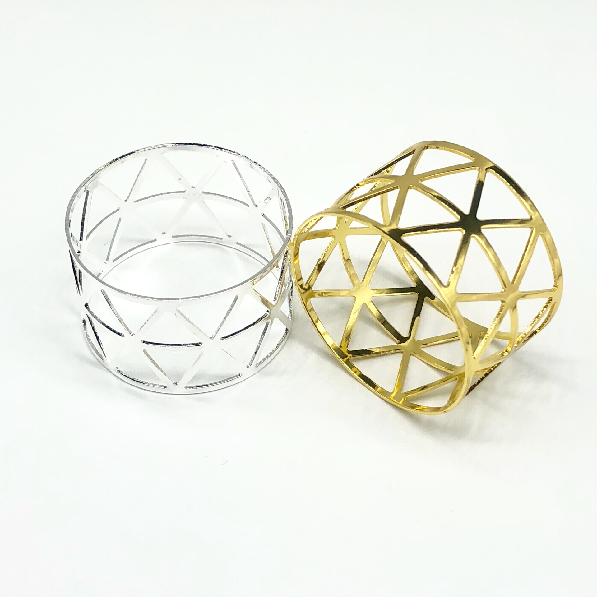 Factory direct dinner party holiday party table decoration hollow triangle napkin buckle napkin ring napkin ring