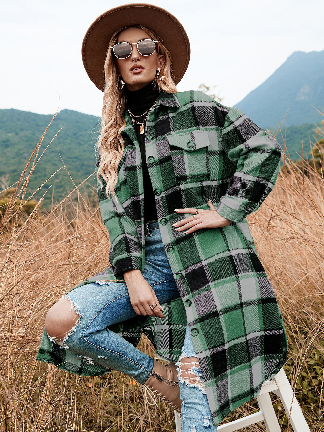 2022 autumn and winter European and American temperament windbreaker coat side slit lapel loose woolen plaid shirt coat in stock_voghion.com