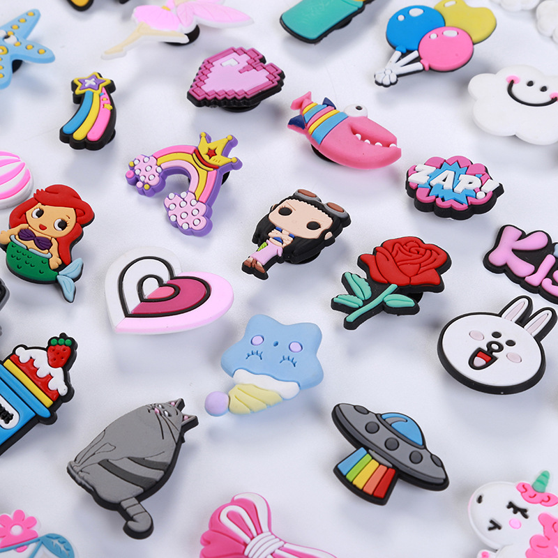 Hole shoes accessories DIY soft rubber pvc shoes flower detachable three-dimensional cartoon sandals and slippers shoe buckle decorative accessories wholesale