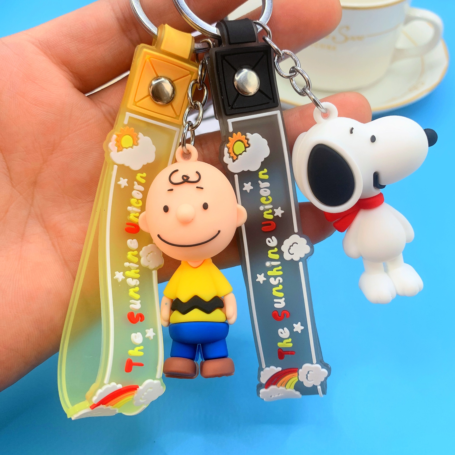 Korean Creative Cartoon Keychain Small Pendant Cute Snoopy Car Key Chain Men and Women Couple Bag Hanging Ornaments