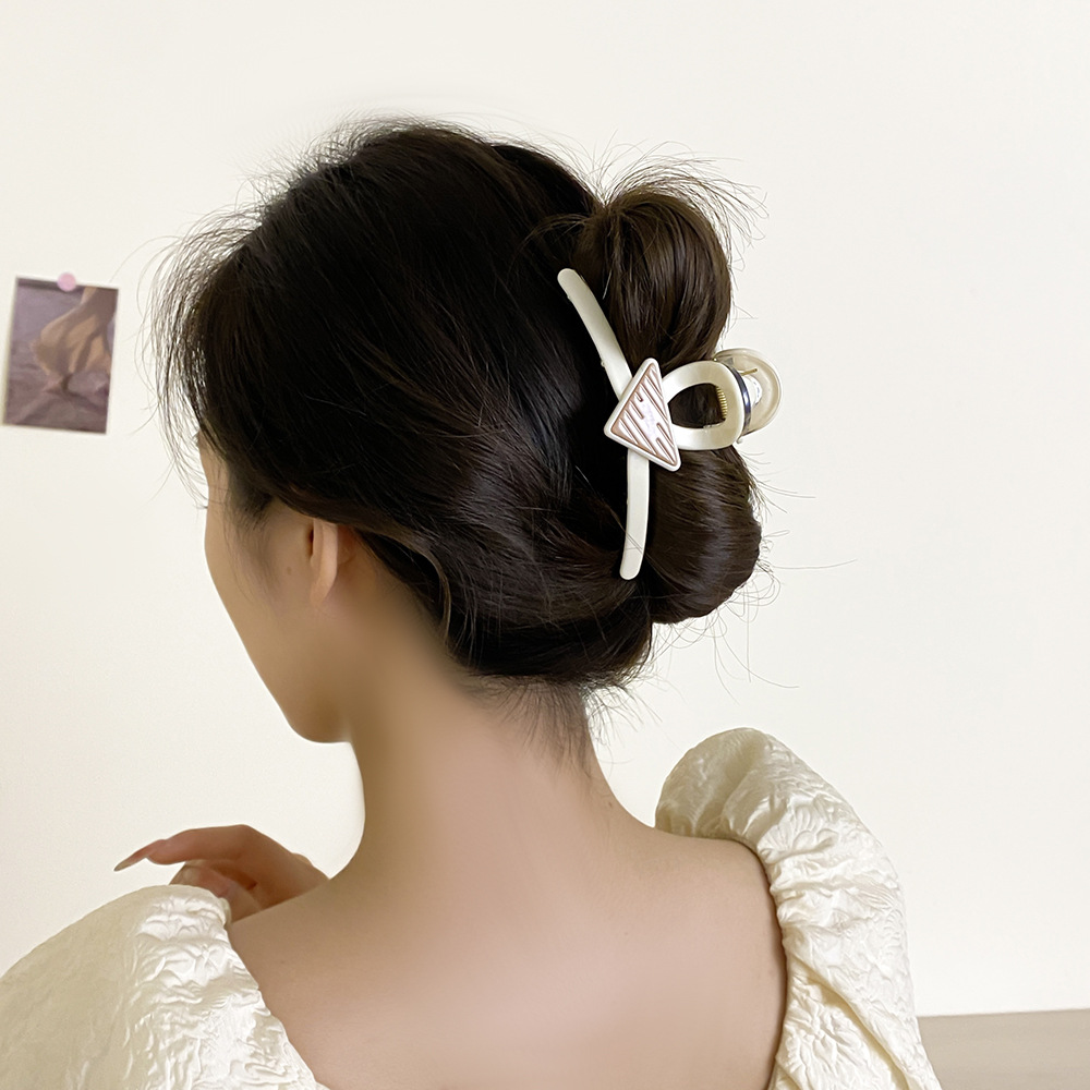 Unisex 11cm large shark clip Triangle clip letter hair clip fashion hair clip back head disc hair clip_voghion.com