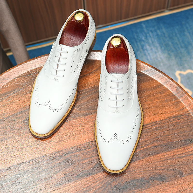 Britiske brogues udskårne herresko i ægte læder, hvide bryllupsbrudepigesko, bryllupsbrudgomssko, herresko i læder, afslappet business-stil_voghion.com