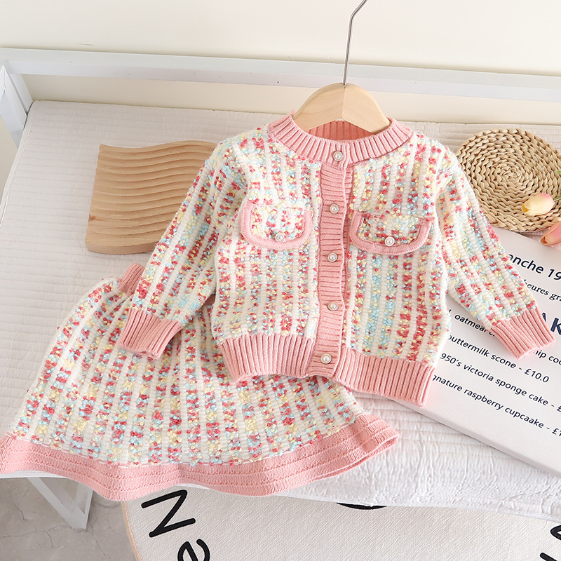 Girls' sweater coat 2023 new children's sweater circle line three-color suit skirt western style knitted women's baby skirt