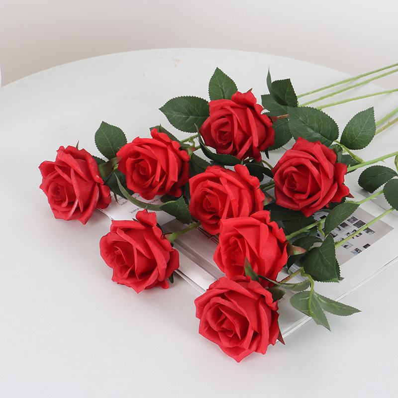 Hot sale simulation small Paris Snow Mountain Red Rose Tanabata Valentine's Day home wedding decoration simulation flowers fake flowers wholesale