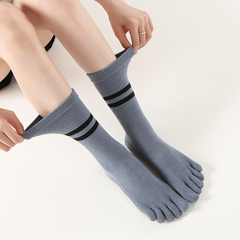 Five-Finger yoga socks professional silicone non-slip girls' Pilates sports socks fitness skipping rope toe mid-calf length socks