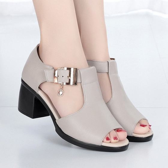 Fish toe sandals women's 2022 summer new Roman ladies thick heel middle heel women's shoes middle-aged mother shoes wholesale