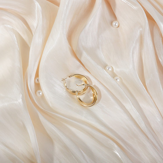 ins pleated gentle cream beige smooth background cloth photo props pearl jewelry cosmetics photography decoration
