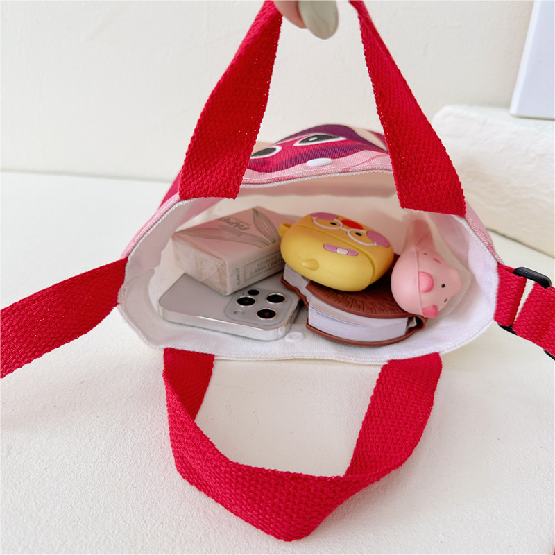 Strawberry bear bag children's 2023 new spring and summer all-match canvas bag shoulder bag handbag cute casual bag
