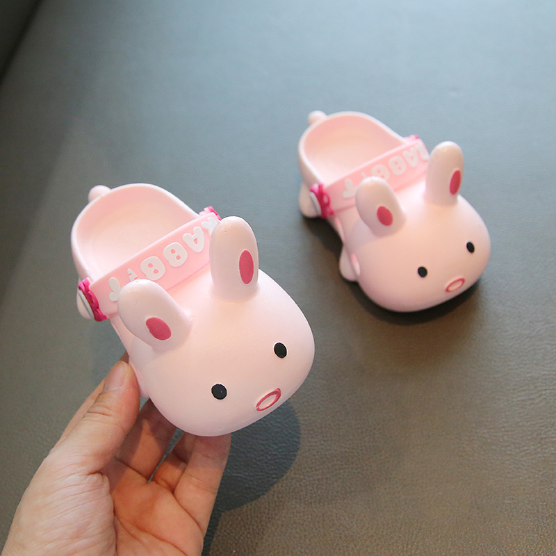 Children's Slippers Indoor and Outdoor Hole Shoes Soft Sole Cartoon Non-slip Baby Boys and Girls Home Baotou Beach Sandals