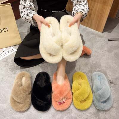 Mao Mao slippers women wear Net Red large size 2022 new autumn and winter warm wear cross Mao Mao slippers wholesale