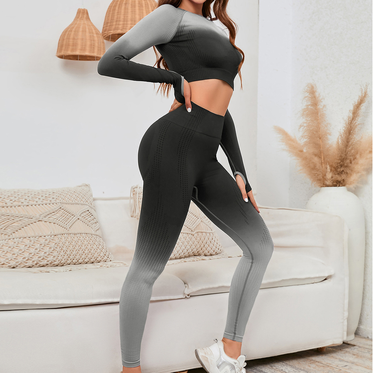 Cross-border Europe and the United States autumn and winter gradient hanging dyeing seamless yoga clothing sports tight clothes peach tight pants suit