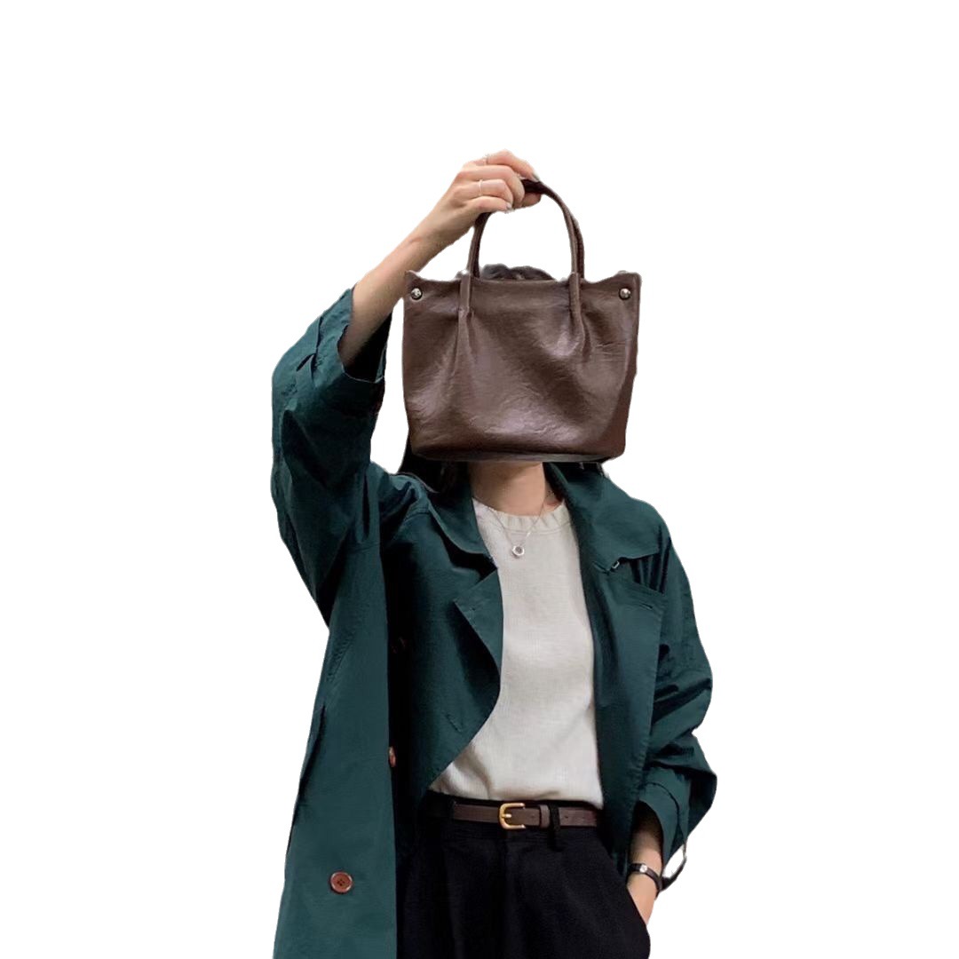 New homemade Korean style women's bag niche retro texture oil wax leather handbag coffee color bucket bag single shoulder crossbody bag