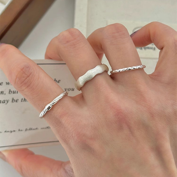 S925 Sterling Silver Small Square Twisted Line Very Fine Texture Ring Women's Ins Niche Design All-match Stacked Open Ring_voghion.com