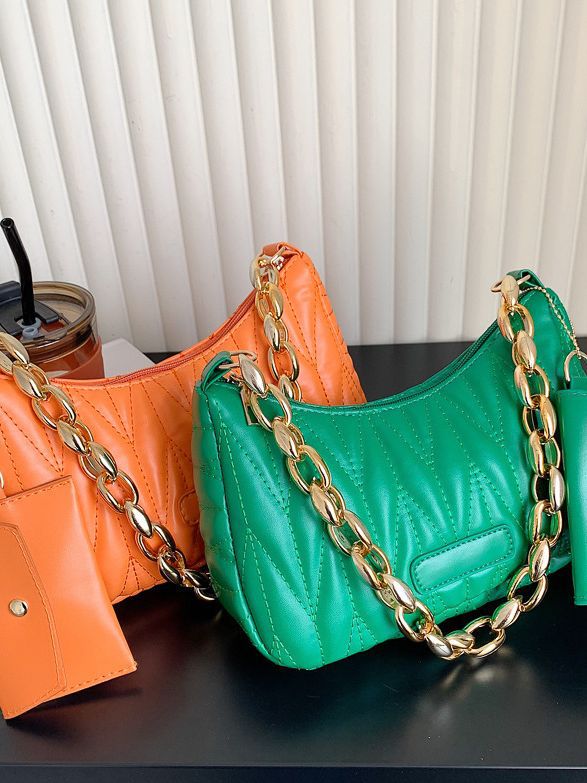 2022 New Trend Fashion High-End Herringbone Embroidered Thread Single Shoulder Chain Strap Underarm Bag Women's Mother Bag