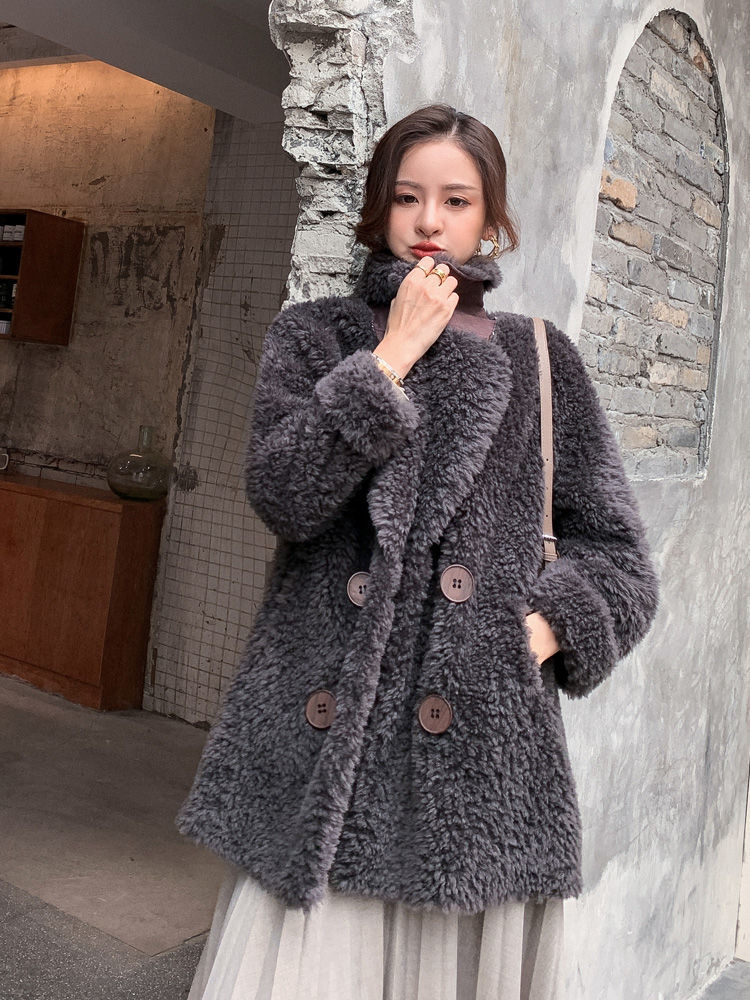 Winter mid-length fleece coat for women 2023 new suit collar lambswool fur integrated granular fleece coat_voghion.com