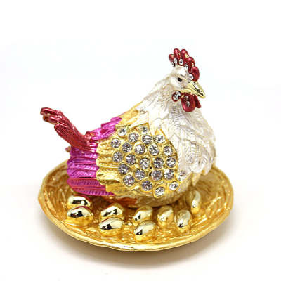 Factory direct metal plating lucky laying hen jewelry box Zodiac chicken alloy jewelry box ornaments foreign trade gifts