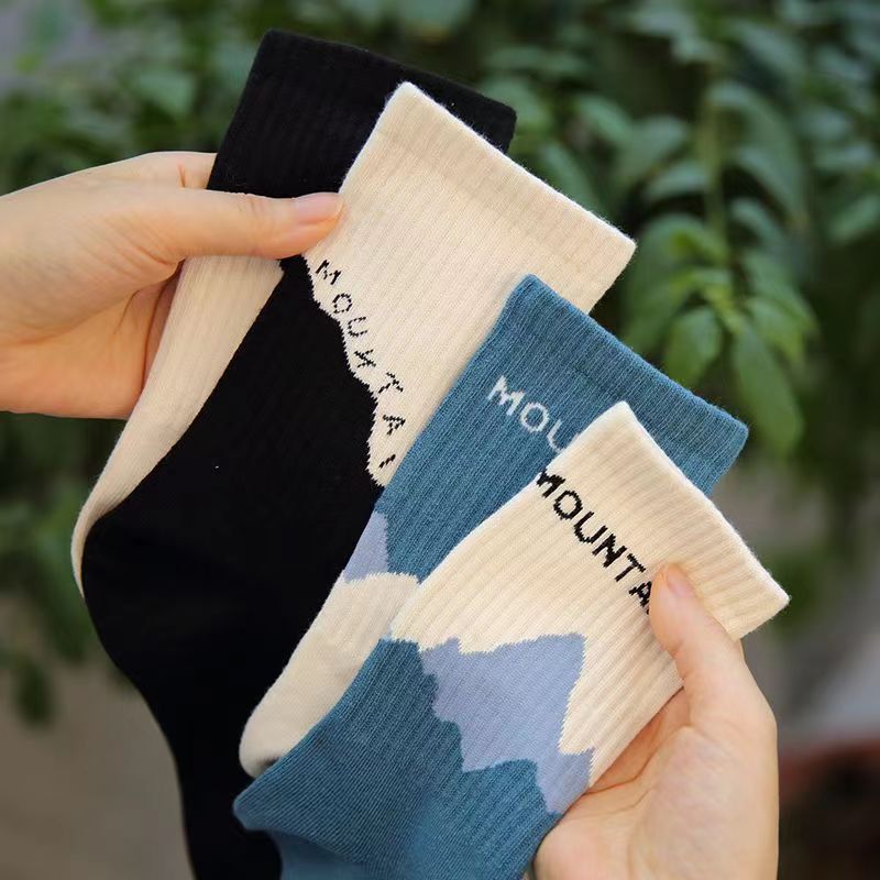 Asymmetric niche stockings women's spring and autumn ins trendy Japanese street personality AB socks male student couple sports socks