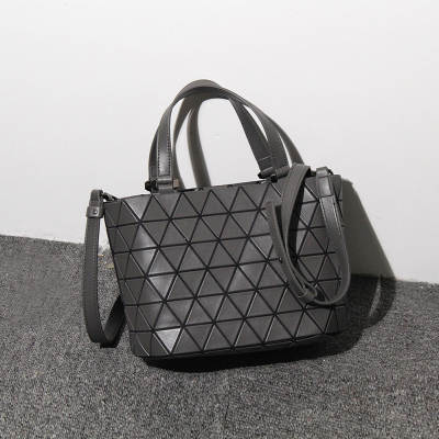 Japanese geometric all-match shoulder bag texture large capacity frosted crystal bag fashion rhombus portable crossbody bucket bag