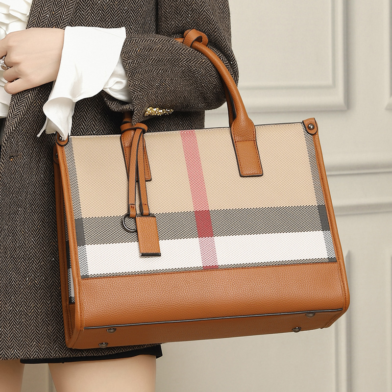 Bag Women's 2024 New Style Plaid Large Capacity Tote Bag High-end Women's Handbag Shoulder Bag Crossbody Bag