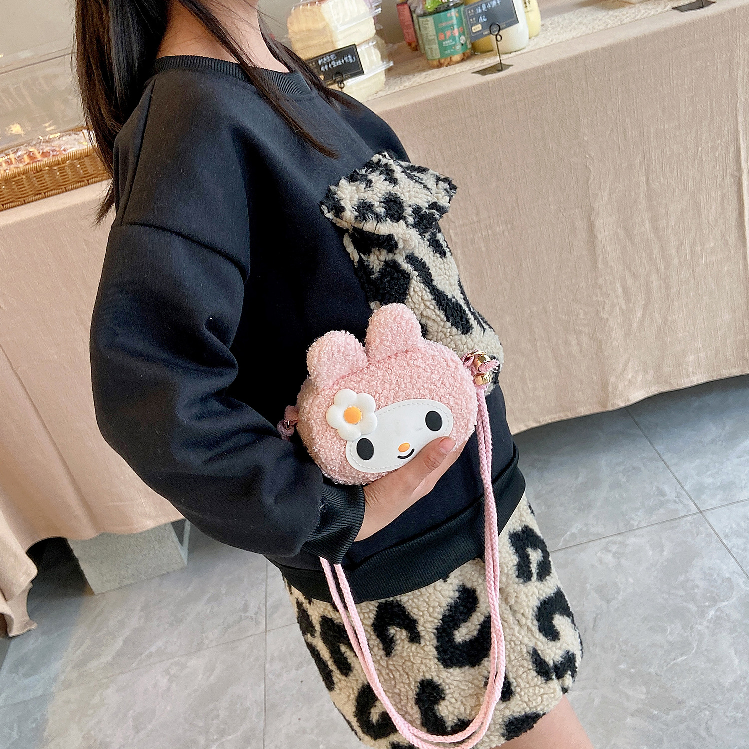 2023 New Cartoon Cute Children's Shoulder Crossbody Snack Plush Accessories Explosive Niche Cheap Trendy All-match Bag
