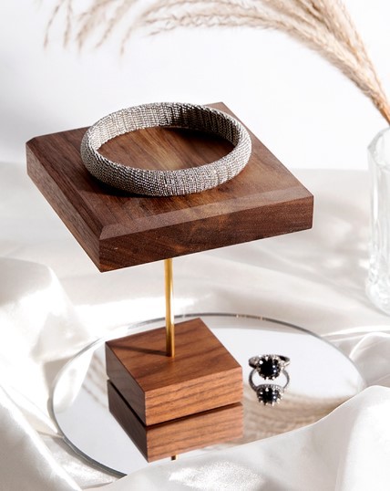 Walnut Jewelry Display Storage Bracelet Bracelet Display Solid Wood Jewelry Jewelry Display Stand Shooting Props