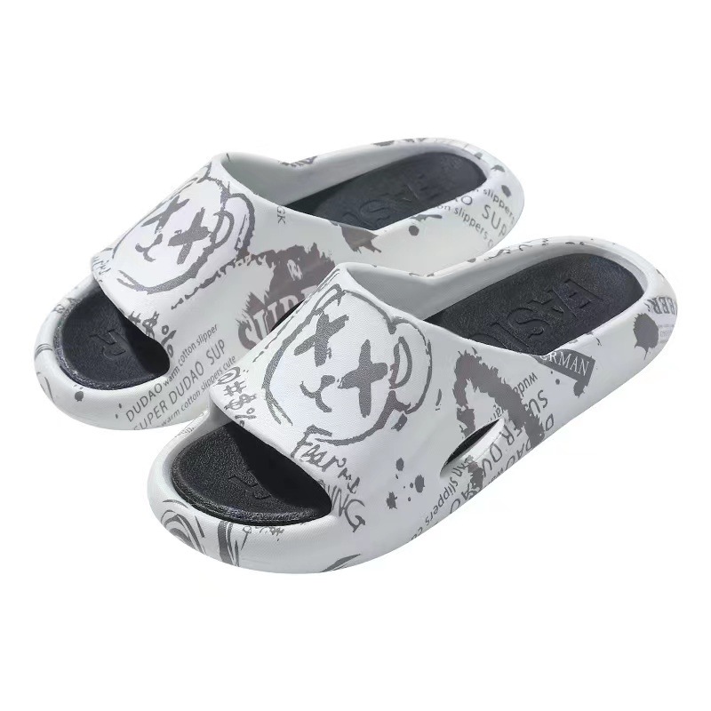Slippers men's summer outdoor fashion ins beach home shit feeling bathroom thick bottom couple men's sandals wholesale