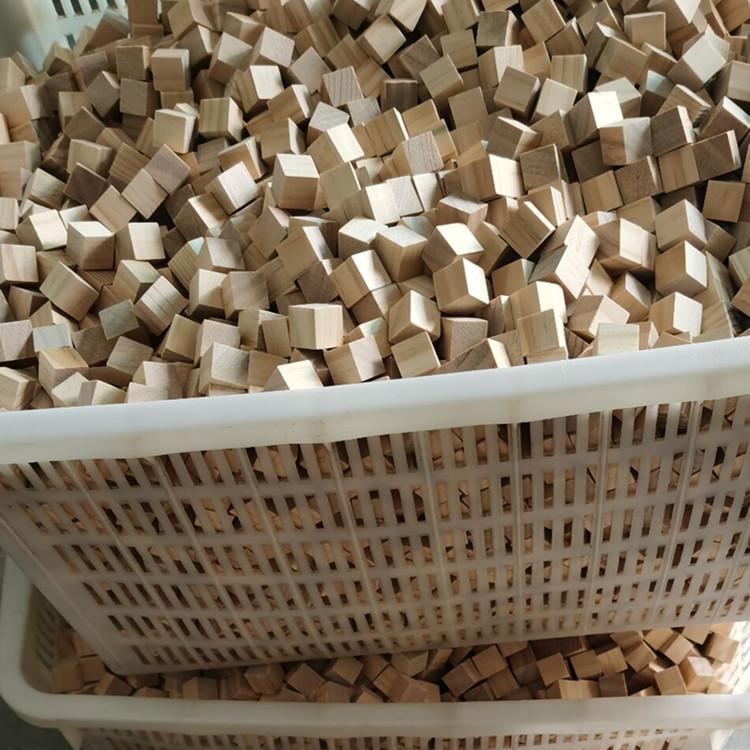 Square small wooden block 2cm DIY material Pine 3cm 4cm 5cm 6cm size wooden square