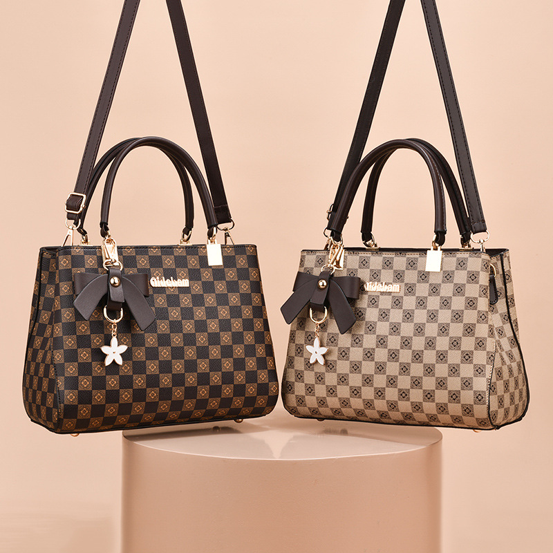 High-end sense bag 2023 new printed handbag large capacity Women's bag small retro women's large bag wholesale