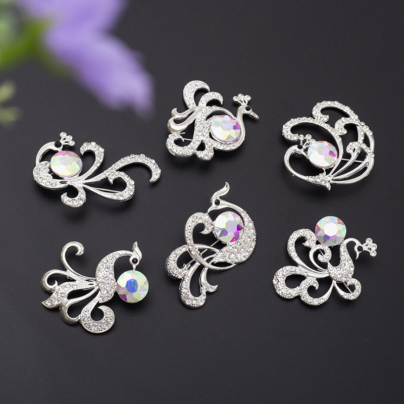 New European and American Fashion Peacock Brooch Women's Alloy High-end Animal Corsage Clothing High-end Accessories Brooch Jewelry